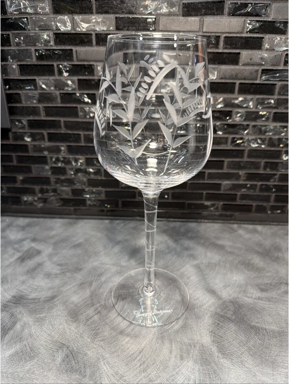 TOMMY BAHAMA  ~ 1 Etched Crystal Wine Glass  Palm Fronds ~ 9.5”~ RARE HTF